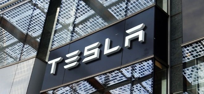 Tesla-Aktie ist Top-Pick der Deutschen Bank für 2026: Warum die Analysten optimistisch bleibenNachrichten zu Tesla Tesla-Aktie ist Top-Pick der Deutschen Bank für 2026: Warum die Analysten optimistisch bleibenNachrichten zu Tesla