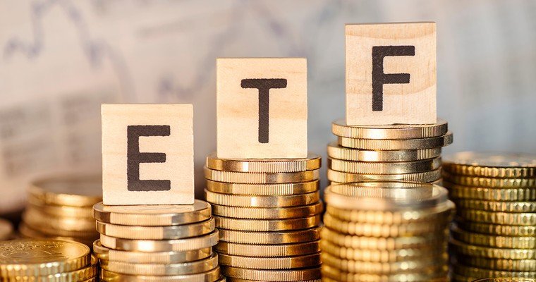 Silber schlägt Gold! Die besten ETFs & Nischen-Strategien 2025 Silber schlägt Gold! Die besten ETFs & Nischen-Strategien 2025
