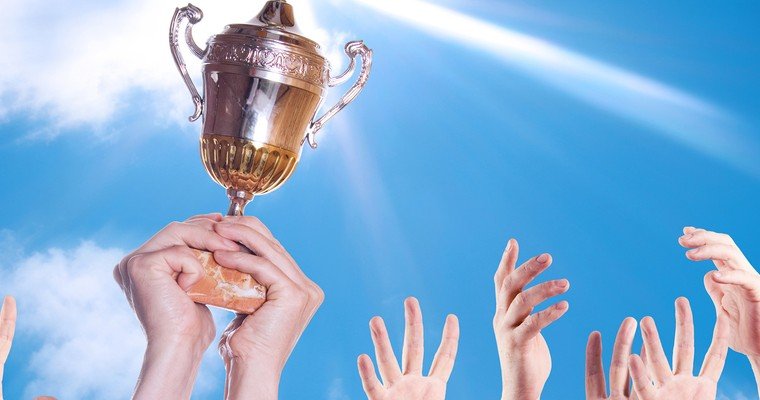 Jahresrückblick 2025 – Das waren die Highflyer-Aktien aus DOW JONES, NASDAQ 100 und S&P 500! Jahresrückblick 2025 – Das waren die Highflyer-Aktien aus DOW JONES, NASDAQ 100 und S&P 500!