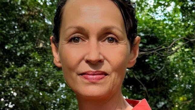 Präsenzregeln bremsen Unternehmen aus – Vertrauen wird zur neuen Leistungsfrage Präsenzregeln bremsen Unternehmen aus – Vertrauen wird zur neuen Leistungsfrage