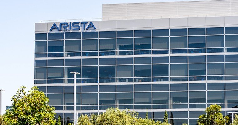 ARISTA steht im Epizentrum der KI-Netzwerke ARISTA steht im Epizentrum der KI-Netzwerke