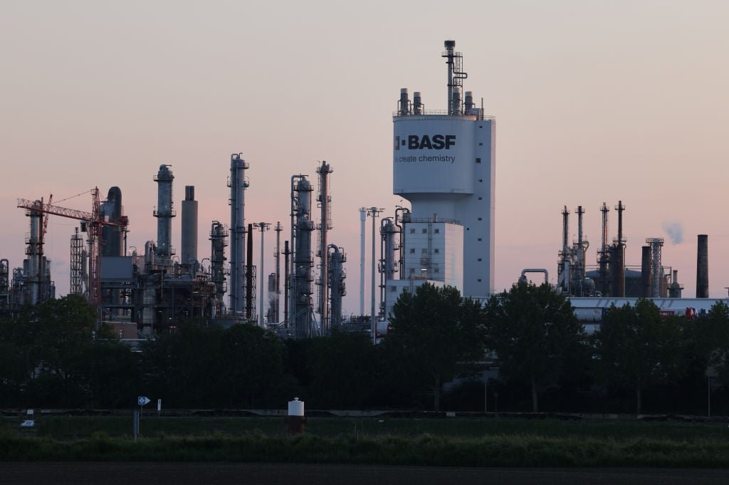 Strukturelle Probleme belasten BASF: Analysten schlagen Alarm Strukturelle Probleme belasten BASF: Analysten schlagen Alarm