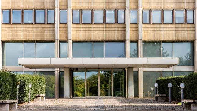 „Ein Gespenst geht um?“ „Ein Gespenst geht um?“