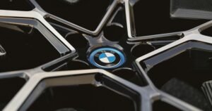 BMW-Chef sagt: „Ohne Zölle wäre der Gewinn gestiegen“ BMW-Chef sagt: „Ohne Zölle wäre der Gewinn gestiegen“