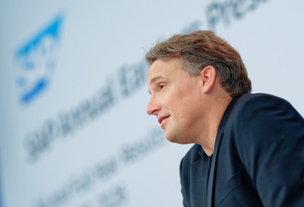 Christian Klein im Interview
                    

        

            SAP-Boss über Krisen-Branchen: "Sie brauchen angewandte KI"

            
            
                Finanzen100
                                    07:46