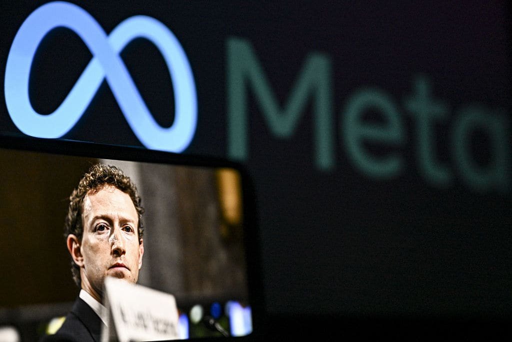 Meta stürzt ab: Milliarden-Investition sorgt für Kopfschütteln Meta stürzt ab: Milliarden-Investition sorgt für Kopfschütteln