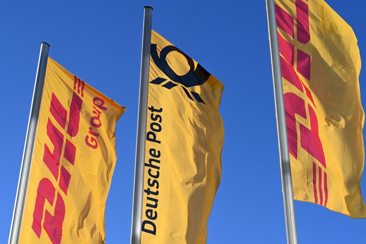 Analysten besorgt: Steigende Kosten drücken Deutsche-Post-Aktie