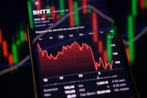 Biontech-Gründer kündigen Abschied an – Aktie bricht dramatisch ein