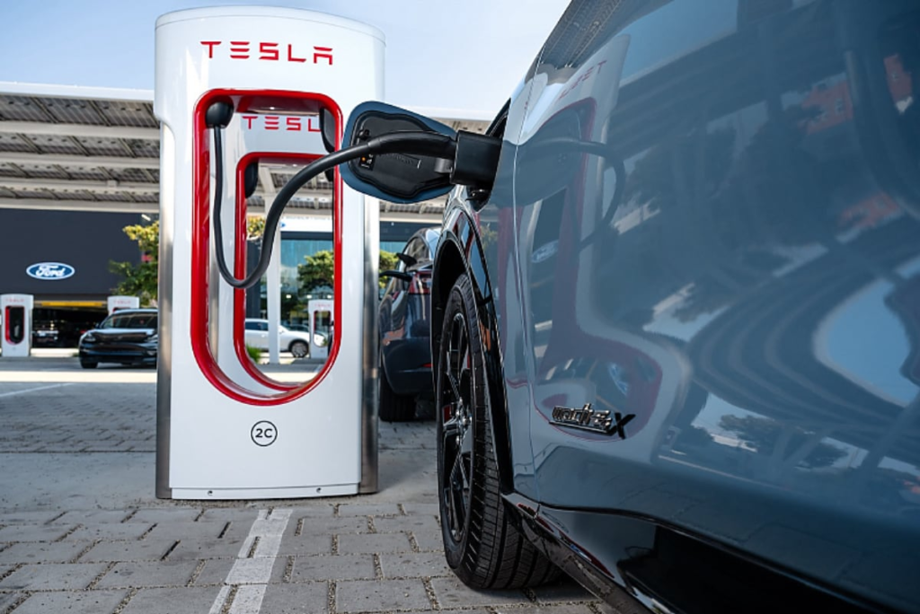 US-Autobauer rasen Vollgas rückwärts aus Elektro-Sackgasse