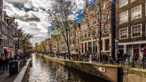 Niederlande schicken Fregatte zum Schutz gegen Angriffe des Irans