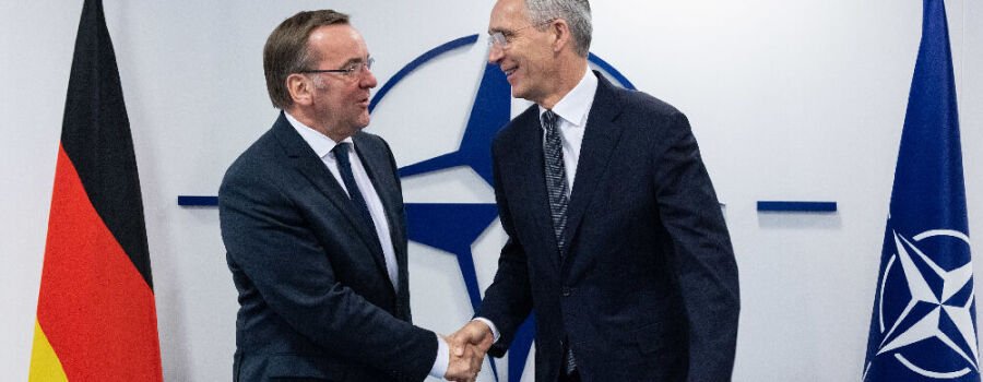Der ehemalige NATO-Generalsekretär Jens Stoltenberg trifft sich mit dem deutschen Verteidigungsminister Boris Pistorius. (14. Februar 2024)