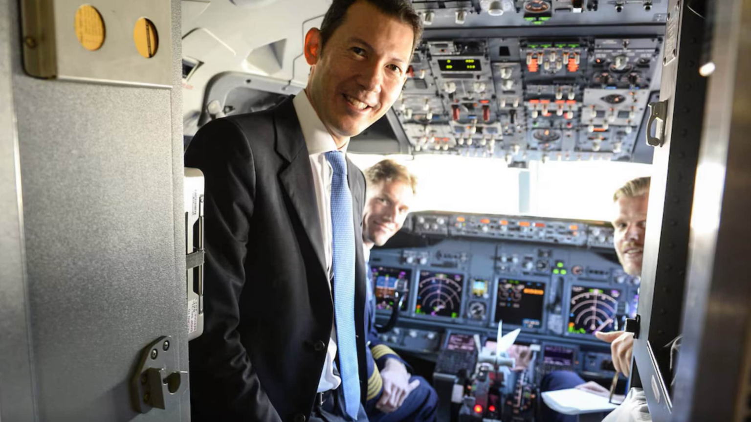 Wegen Mega-Gehalt von KLM-Chef schäumt es in Holland-Regierung Wegen Mega-Gehalt von KLM-Chef schäumt es in Holland-Regierung