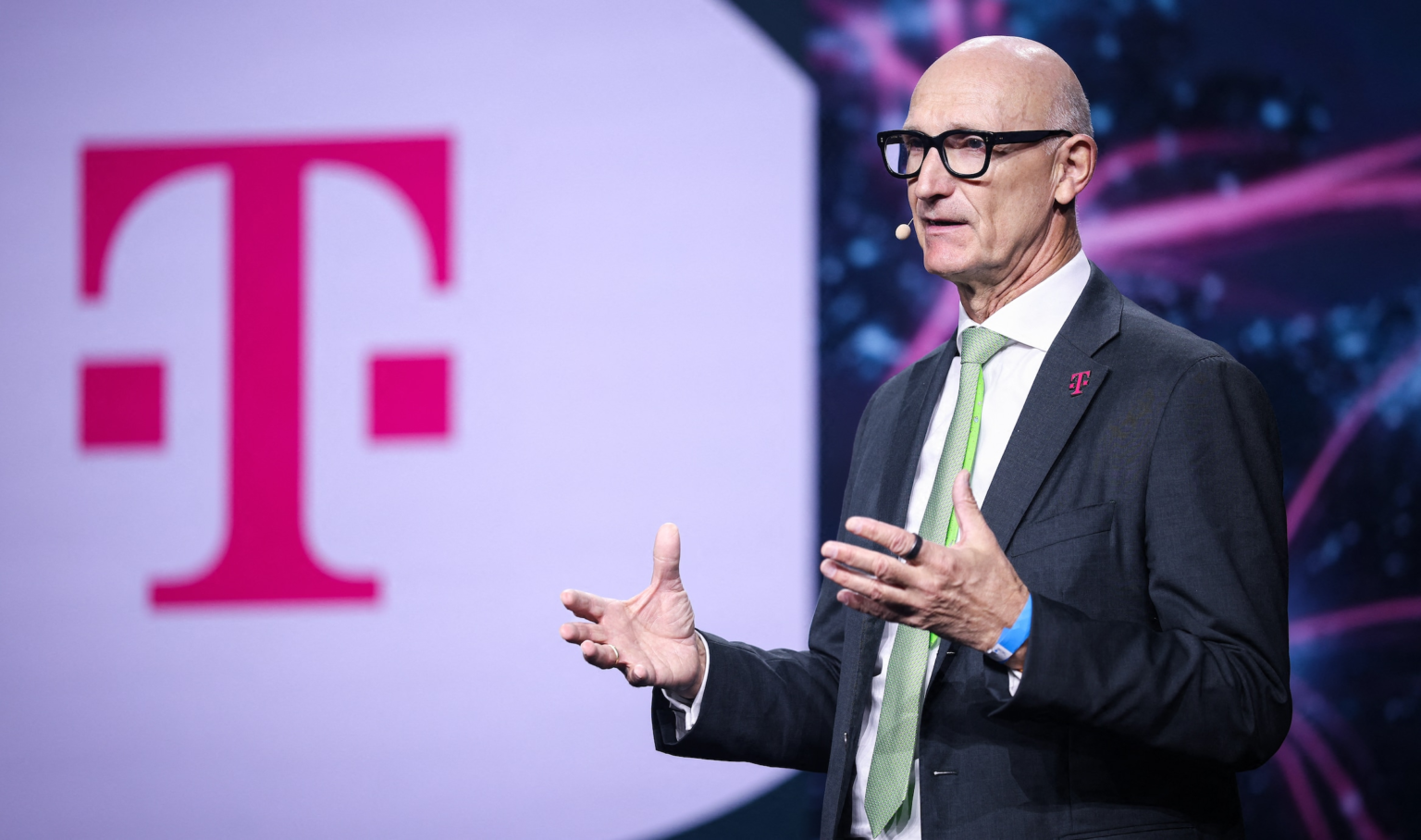 T-Aktie schlägt dank Dividenden-Boost jeden Bankzins deutlich