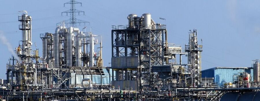 Anlagen der Petrochemie (Symbolbild).
