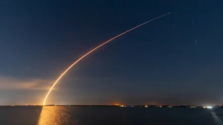 Anleger stürmen Weltraum-ETFs – alles wegen SpaceX?