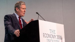 ROUNDUP: Britischer Premierminister Starmer will im Amt bleiben