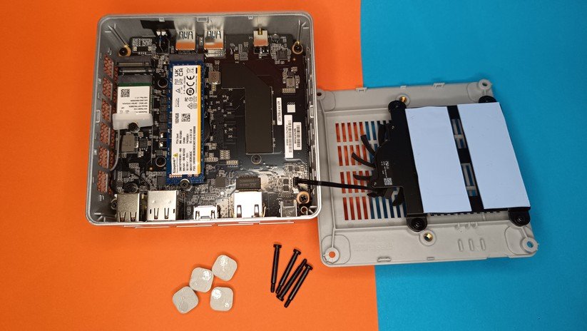Minisforum UM750L Slim – Bilderstrecke