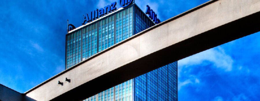 Die Allianz ist ein global operierender Versicherungs- und Finanzdienstleistungskonzern mit Hauptsitz in München, Deutschland.